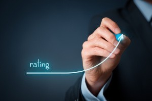 las empresas públicas mejoran su rating